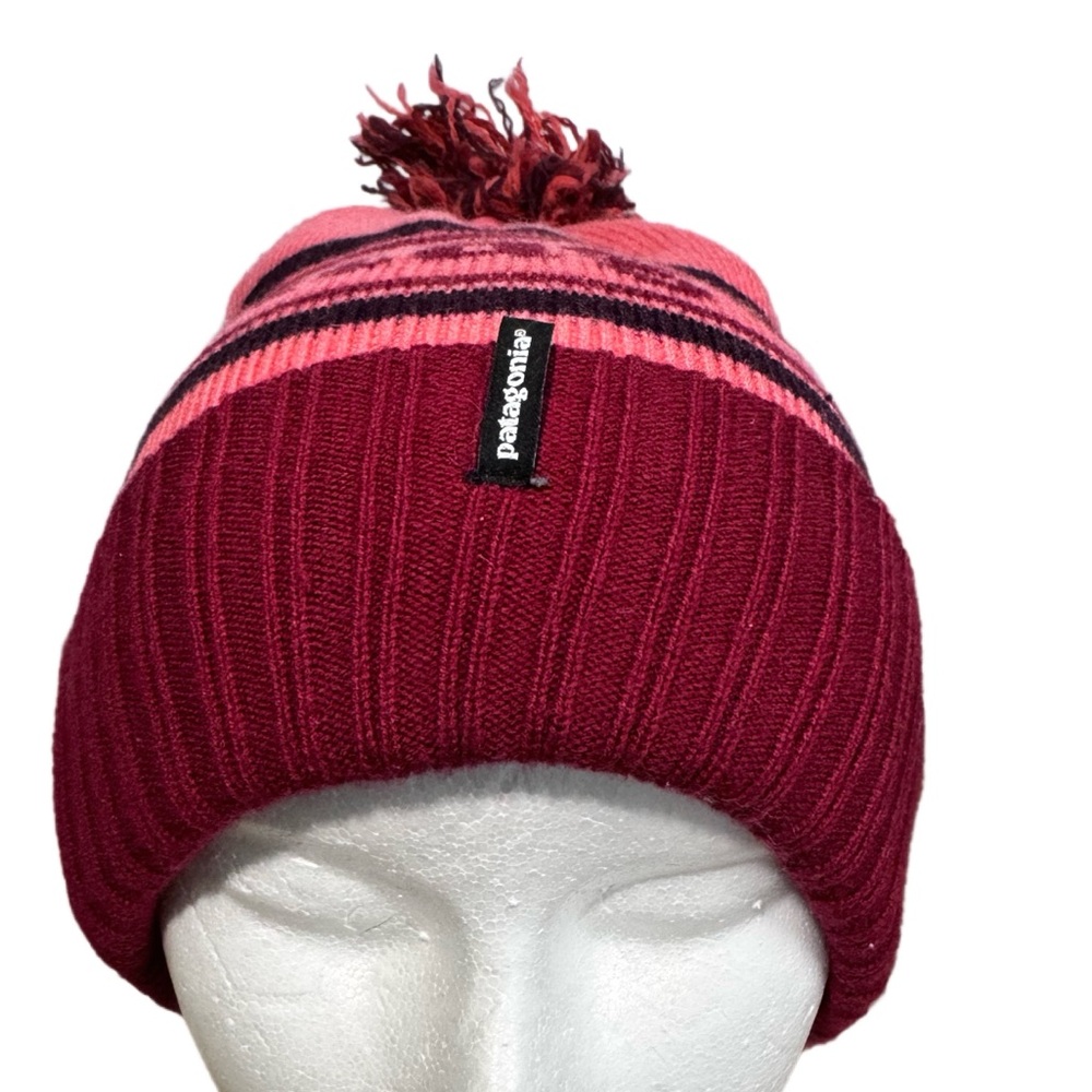 Patagonia Burgundy and Pink. POWDER TOWN BEANIE - WOMEN'S